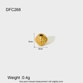 Detalle macro de una cuenta de acero inoxidable dorado de 6mm para joyería DIY - Cuenta Linterna con Rayas Verticales (DFC268) / Dorado