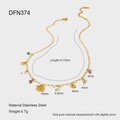 Détail du collier en acier inoxydable doré 18K avec perles d'eau douce et pierres fines - Collier de Style Bohême Doré (DFN374)