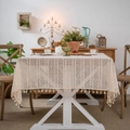 Häkel-Tischdecke in Beige mit geometrischem Hohlmuster und eleganten Quasten - Muster 2 Beige Häkeln / 150x150cm