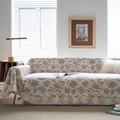Copridivano beige con stampa floreale vintage e balze per divano a tre posti largo - Formato personalizzato / Camelia Volant