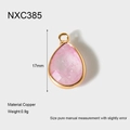 Détail d'un pendentif en pierre rose facettée en forme de goutte et cuivre plaqué or 18K - Style Rose Quartz Rose Facetté (NXC385)