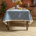 Blaue geometrische Jacquard-Tischdecke mit eleganten cremefarbenen Fransen am Rand - 140*220cm / Marineblau