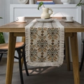 Runner da tavola jacquard con motivi floreali vintage e frange su tavolo di legno - Tovaglietta Rotonda 30 / Fiore di Prugno Con Nappine Bianche