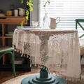 Wit gehaakt tafelkleed met kwastjes in Franse vintage landelijke stijl decoratie - 150cm