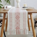 Runner da tavola in cotone jacquard boho con motivi geometrici e nappe. - Rosa Geometrico + Nappe Fatte a Mano / 35*120cm
