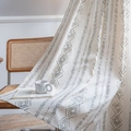 Cortina bohemia de algodón y lino beige con patrones geométricos negros sobre silla - 132x45 / Estilo de bolsillo de varilla