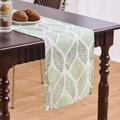Chemin de table moderne avec motif de feuilles géométriques vert et blanc sur bois - 33x120cm / Plantule d'orge verte
