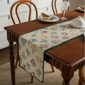 Europäischer Vintage Tischläufer mit Tulpenmuster und dunkelgrünem gewelltem Rand - 30-120 / Jacquard Creme Hyazinthe Stickerei mit Grüner Wellenkante