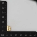 Detaillierte Größenmessung des 18k Gold 3D Buchstaben D Anhängers mit 13mm Maßen - Buchstabe D Anhänger (Nur Anhänger/Ohne Kette) / Gold