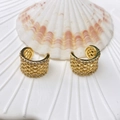 Gold lattice cuff earring with cubic zirconia accents displayed in a decorative shell - Diamond Grid Pave Style (32 Styles) / Gold