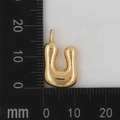 Detaillierte Messung des goldenen 18K Kupferbuchstabe U Anhängers mit Größenangabe in mm - Buchstabe U