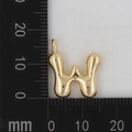 Messung des goldenen Buchstaben-W-Anhängers mit einer Größe von etwa 15 mm mal 17 mm - Buchstabe W