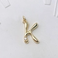 Polierter Messing-Buchstabe K Anhänger Halskette mit funkelndem Zirkonia-Stein - Gold K