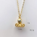Collana con ciondolo a polpo dorato con occhi di gemma blu e misure precise - Stile Polpo dagli Occhi Blu (#1)