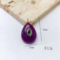 Vue détaillée du pendentif goutte violette avec dimensions 25mm de haut et 15mm de large - Pendentif Uniquement (Sans Chaîne) / Jade Violet