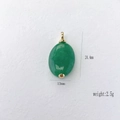 Ovale smaragdgroene stenen hanger met gepolijst goud metaal en 24,4 mm maat - Groene Aventurijn Ovale Stijl (#10 Green Aventurine)