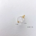 Natuurlijke kwarts hanger met 18K vergulde sluiting van 15,7mm en 1,3 gram zwaar - Helder Kwarts Ruwe Steen Stijl (#24 Clear Quartz)