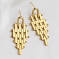 Elegantes pendientes de latón chapado en oro 18K con estructura de barras trapezoidales - Estilo Largo Oro 18K
