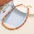 Collana boho con perline colorate in agata rossa e chiusura in acciaio inox dorato - Stile Perline Etniche Rosso Giallo Grigio (XL-609J)