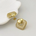Elegante 18K vergoldete Herz-Ohrstecker mit Zirkonia-Steinen für stilvolle Damen - Goldene Ohrringe