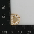 Goldener Armbandanhänger Buchstabe D mit weißen Zirkonia und klarem Messlineal - Buchstabe D