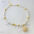Ensemble collier en perles acryliques avec perles baroques et pendentif doré chic - Collier Style A