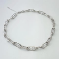Collier chaîne argentée minimaliste de style industriel avec longueur ajustable - Collier à Mailles Géométriques Rectangulaires Ajourées (Style C)