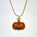 Golden box chain necklace with a vibrant orange pumpkin pendant for Halloween fashion - Wave Mouth Pumpkin Style (H款)
