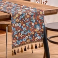 Chemin de table rouge classique chinois avec jacquard floral et glands pour les mariages - 33x120 / Prairie Rouge Jacquard (Glands Café)