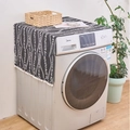 Housse de lave-linge gris foncé à motif floral avec pompons et poches de rangement - Fleurs de Vigne Noires