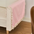 Roze TPU waterdicht tafelkleed met beige kwastjes op bank armleuning - 60-60 / Pink Tassel