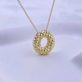 Elegante goldene Halskette mit aufwendig strukturiertem geometrischem Donut-Ring - Gold O