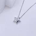 Silberne Sternenkette mit Kristall-Buchstaben U Inlay und feiner Box-Kette - Silber U