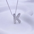 Eleganter silberner 3D-Buchstabe K Anhänger Halskette mit Textur und Boxkette - Silber K