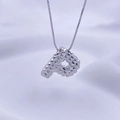 Minimalistische silberne Halskette mit P-Anhänger, Diamantschliff-Textur und venezianischer Kette - Silber P