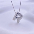 Strukturierte silberne Halskette mit Buchstaben-R-Anhänger und eleganter Gliederkette - Silber R