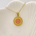 Elegante collana con pendente rotondo placcato oro con smalto rosa e lettera O - Lettera O / Rosa