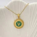 Collana vintage in oro con pendente lettera V e motivo malachite verde chic - Lettera V / Verde