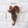Crochet mural rétro en forme de tête de bélier marron avec dimensions 8,5 cm par 15,5 cm - Crochet en Forme d'Antilope