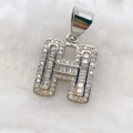 Silberner H-Buchstaben-Anhänger mit Baguette- und Rundschliff-Zirkonia besetzt - Nur Anhänger (Ohne Kette) / Silber H