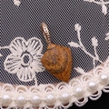 Pendentif en pierre naturelle taillée en losange avec bélière dorée travaillée - Jaspe