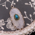 Vintage oval pendant with white natural stone, turquoise inlay and golden frame - 16x36mm, 4g / White Crystal
