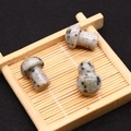 Pierres polies en forme de champignon à points verts pour bijoux DIY et décorations - Azurite