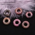 Perline a ciambella in rodonite naturale piatta con venature rosa e nere per gioielli fai-da-te - 16mm, Foro 6mm / Rodonite con linee nere