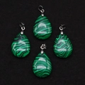 Set of four teardrop-shaped malachite pendants with green wavy patterns and silver clasps - 18x25mm / Malachite