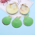 Pendentifs en coquillage naturel avec bordure dorée pour bijoux DIY et décor d'aquarium - No.1 (Vert et Crème)