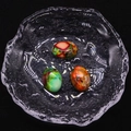 Tres cuentas ovaladas de piedra imperial con texturas moteadas de colores en una bandeja - Multicolor (No.2) / 13x18mm