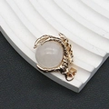 Colgante de garra de dragón dorado con cuenta de cristal blanco para joyería DIY - 25x31mm, 15g / Cristal de roca