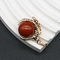 Colgante de garra de dragón dorado con una gran cuenta de cristal marrón rojizo - 25x31mm, 15g / Jaspe Rojo