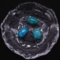 Tres piedras turquesas ovaladas pulidas de 13x18mm con vetas naturales sobre vidrio - Verde Azulado (No. 6) / 13x18mm